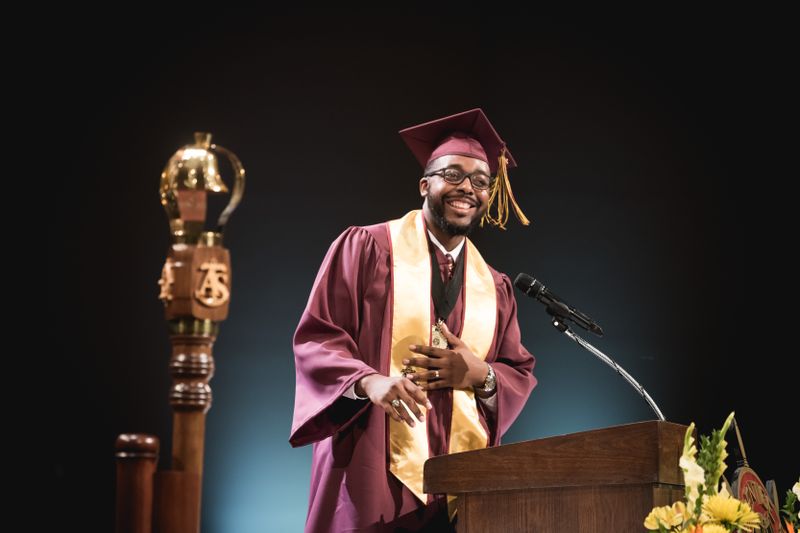 Picture of Homer L. Ferguson Award recipient Kevin McNeill addresses class of 2018 at The Apprentice School